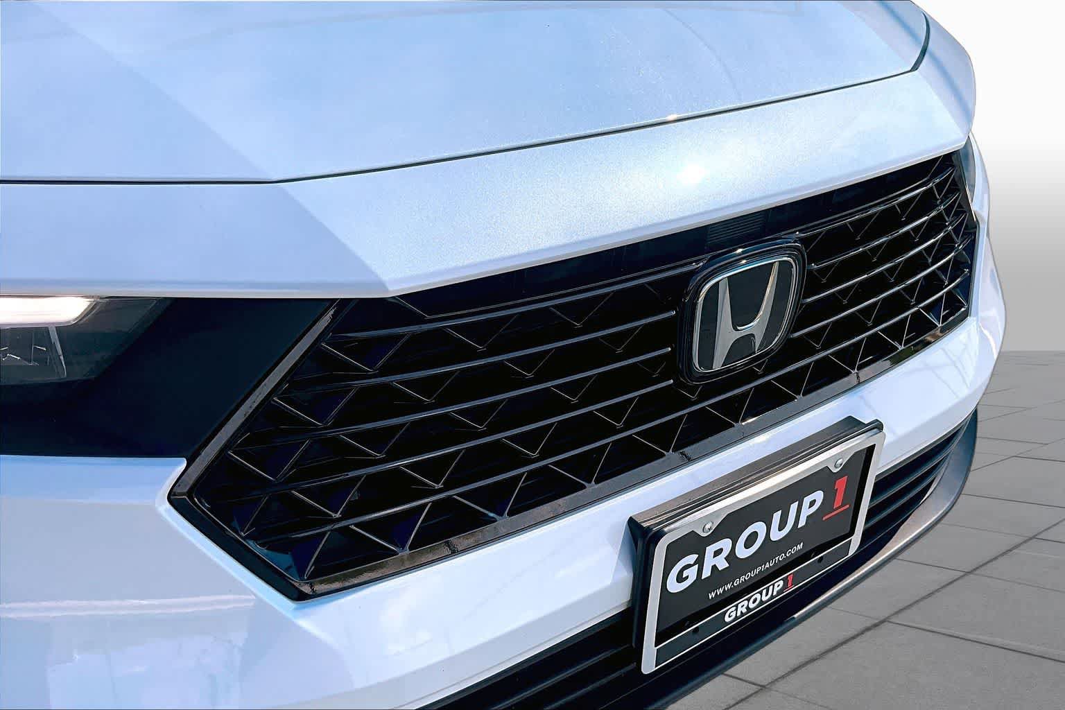 Used 2025 Honda Accord SE image 30