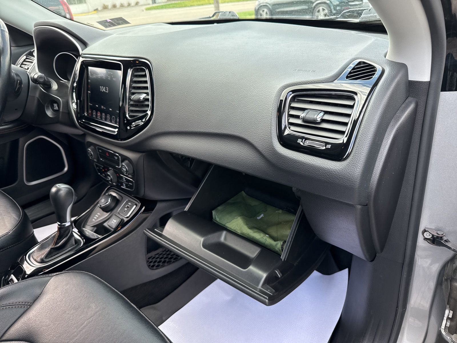 Used 2019 Jeep Compass Limited AWD/4WD image 38