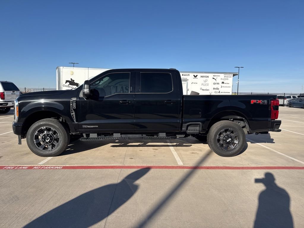 Used 2023 Ford F250 Lariat w/ Sport Appearance Package AWD/4WD image 2