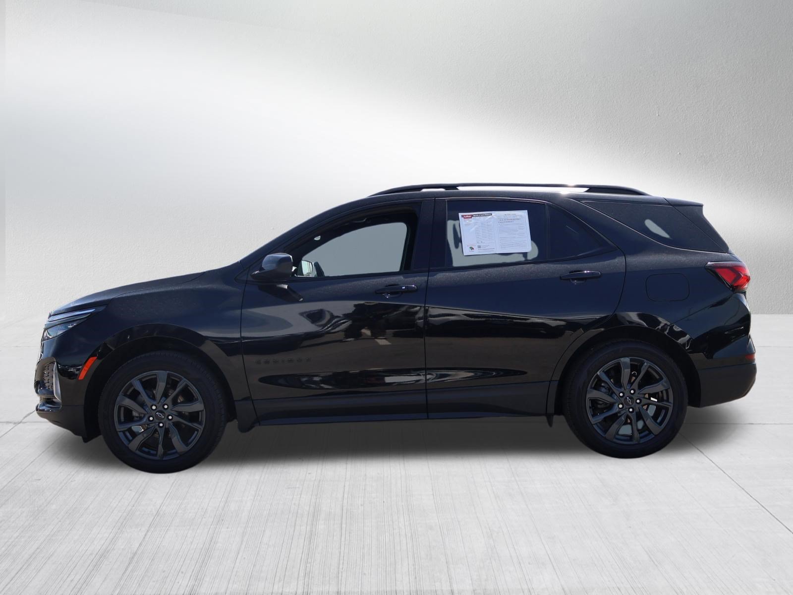 Used 2023 Chevrolet Equinox RS w/ LPO, Floor Liner Package AWD/4WD image 4