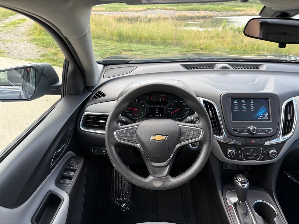 Used 2018 Chevrolet Equinox LS FWD image 40