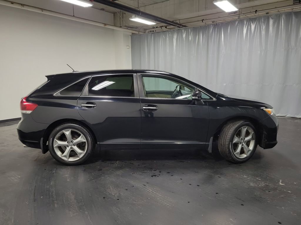 Used 2013 Toyota Venza XLE image 9