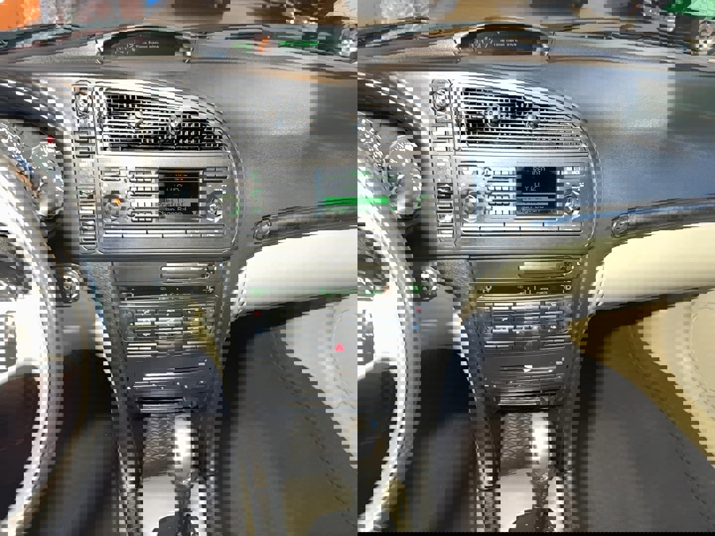 Used 2006 Saab 9-3 Aero image 18