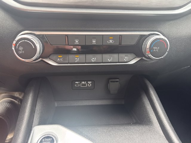 Used 2025 Nissan Altima 2.5 SV AWD/4WD image 24