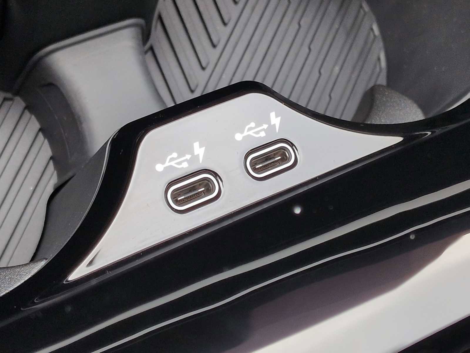 Used 2025 BMW i5 M60 w/ Premium Package image 32