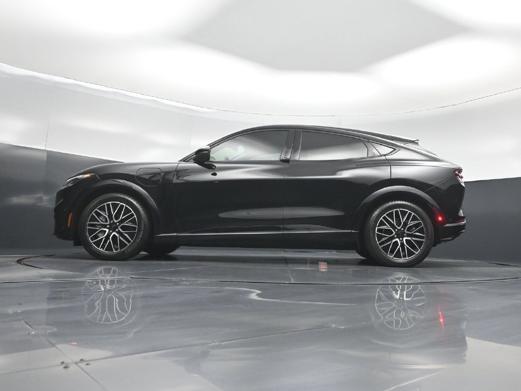 Used 2024 Ford Mustang Mach-E Premium RWD image 7