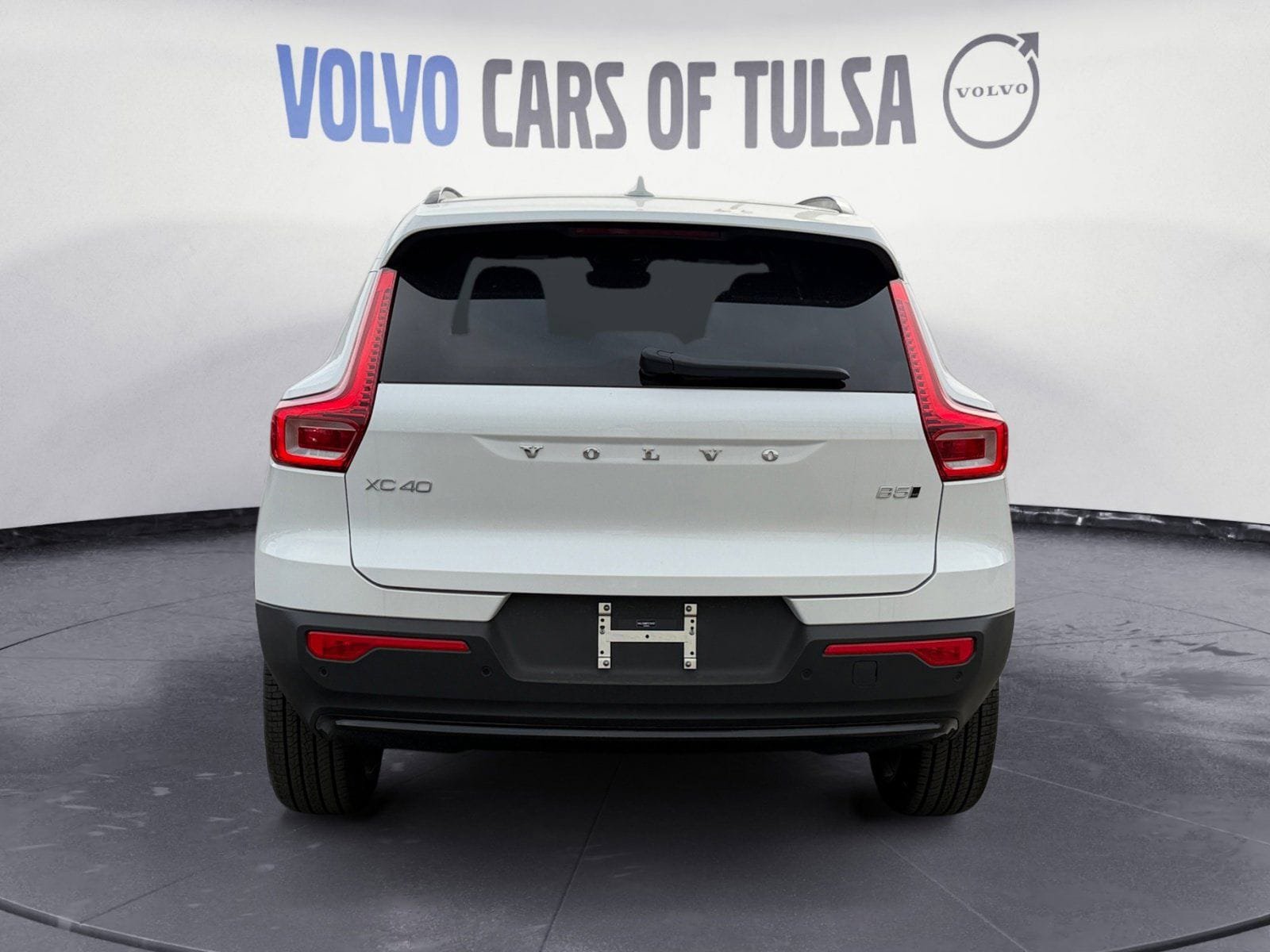 New 2026 Volvo XC40 B5 Ultra w/ Protection Package Premier image 4