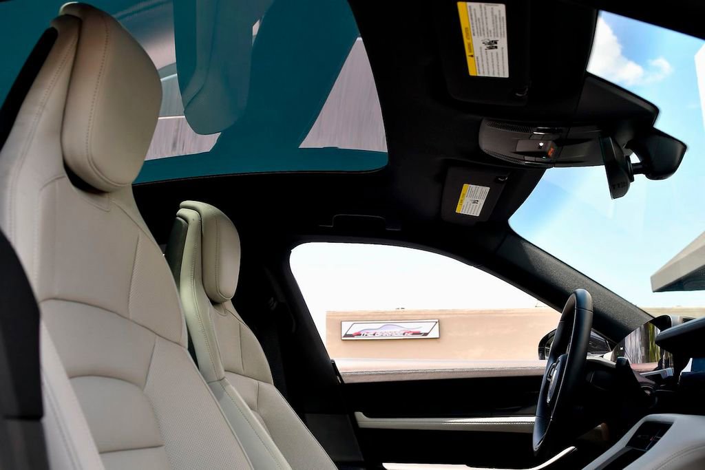 Used 2020 Porsche Taycan 4S image 40