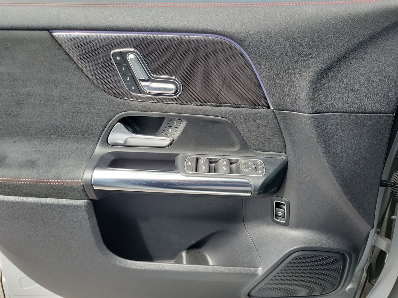Used 2022 Mercedes-Benz GLA 35 AMG 4MATIC image 26