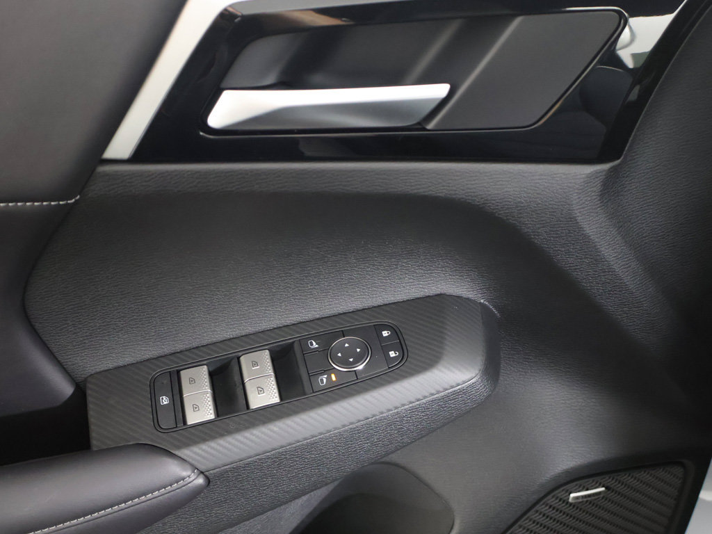 New 2026 Mitsubishi Outlander LE FWD image 36