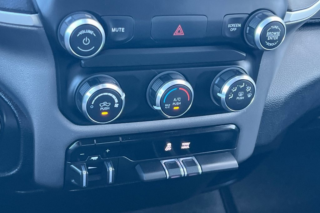 Used 2019 RAM 1500 Big Horn image 16