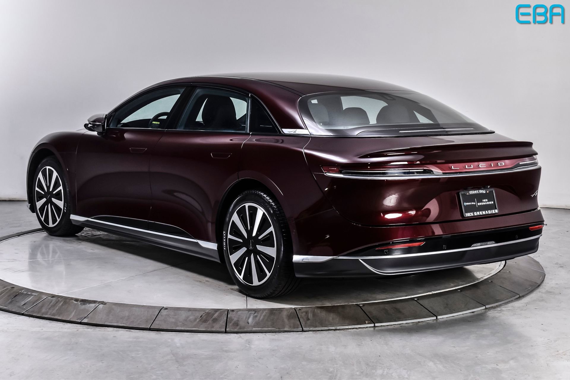 Used 2023 Lucid Air Pure image 4