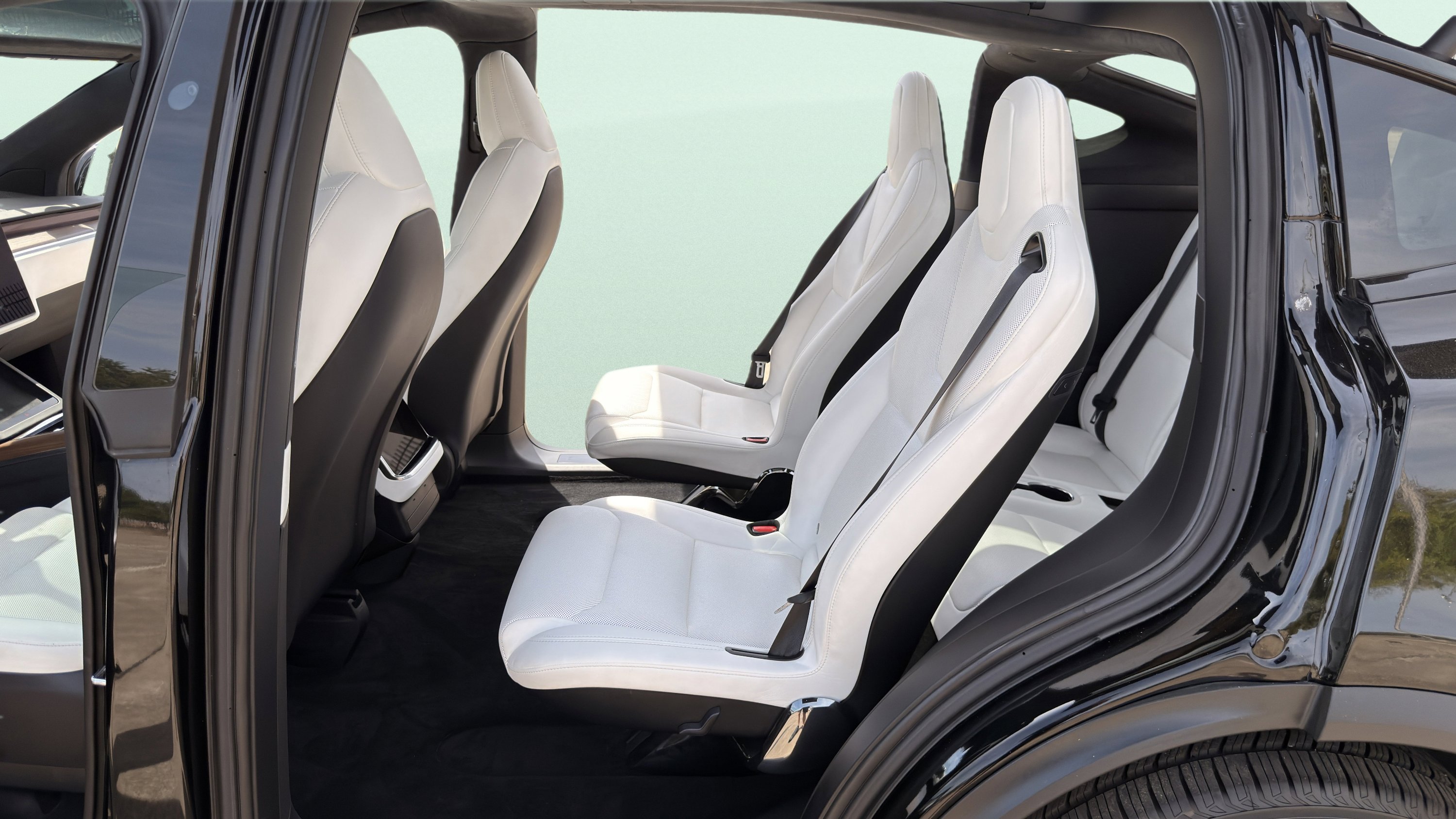 Used 2023 Tesla Model X image 27