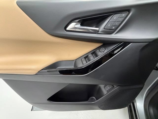 Certified 2025 Chevrolet Equinox ACTIV w/ Safety and Technology Package FWD image 19