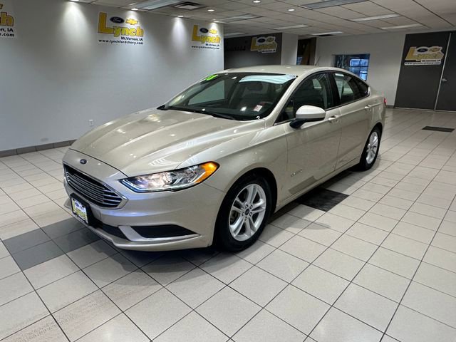 Used 2018 Ford Fusion SE image 2
