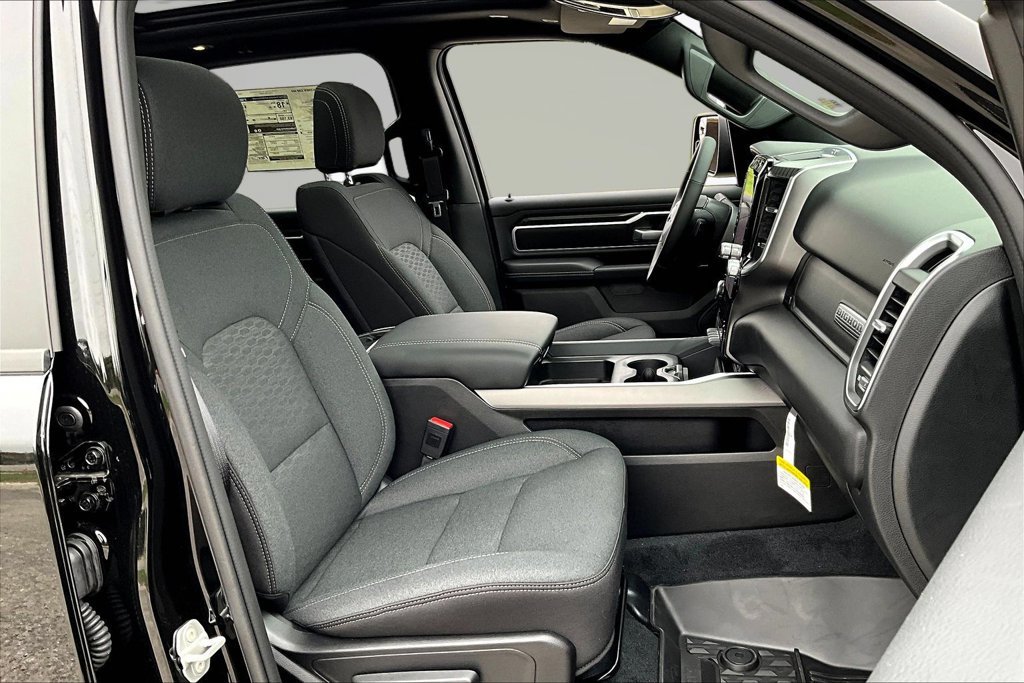 New 2026 RAM 1500 Big Horn AWD/4WD image 10
