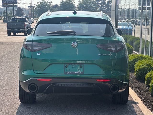 New 2025 Alfa Romeo Stelvio Sprint AWD/4WD image 5