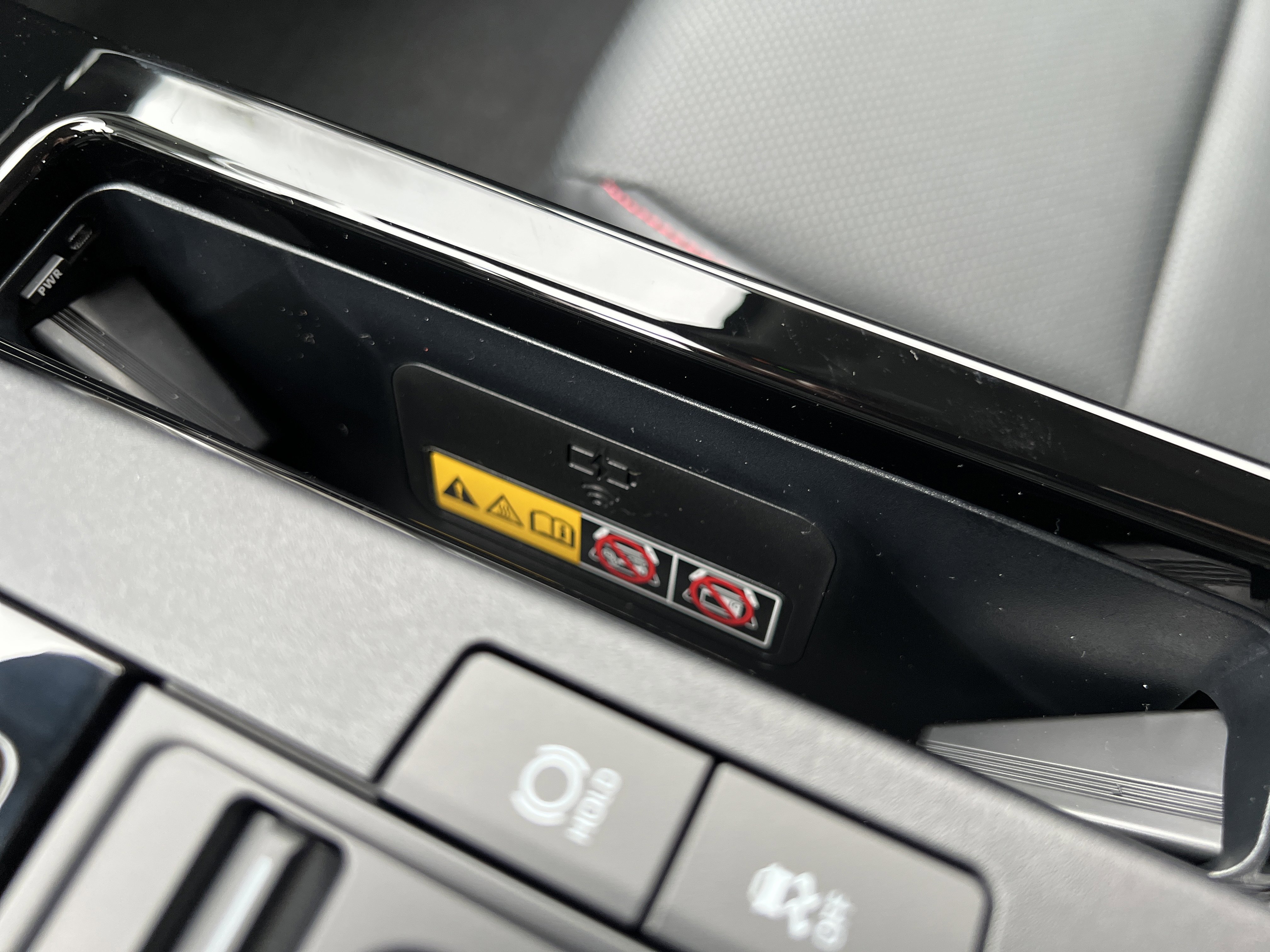 New 2026 Toyota Prius Plug-In Hybrid image 27