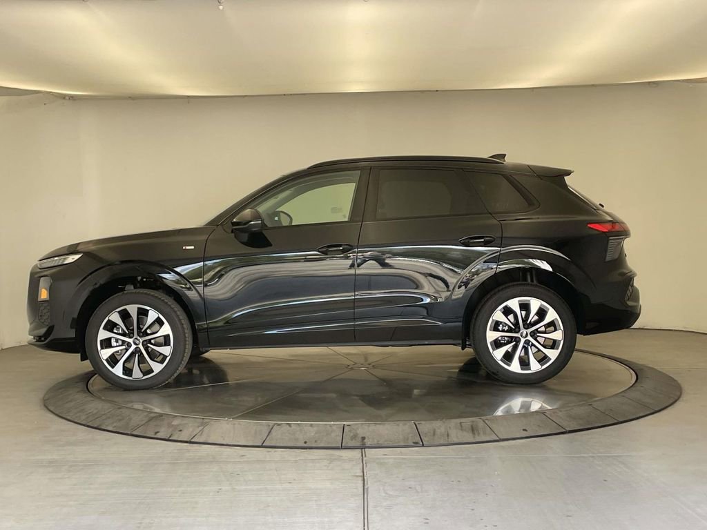 New 2026 Audi Q3 quattro 2.0T image 2