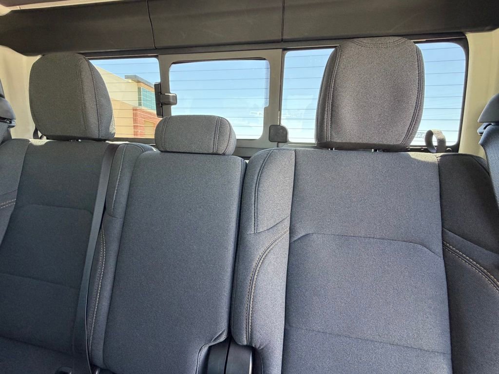 Used 2025 Jeep Gladiator Sport AWD/4WD image 9