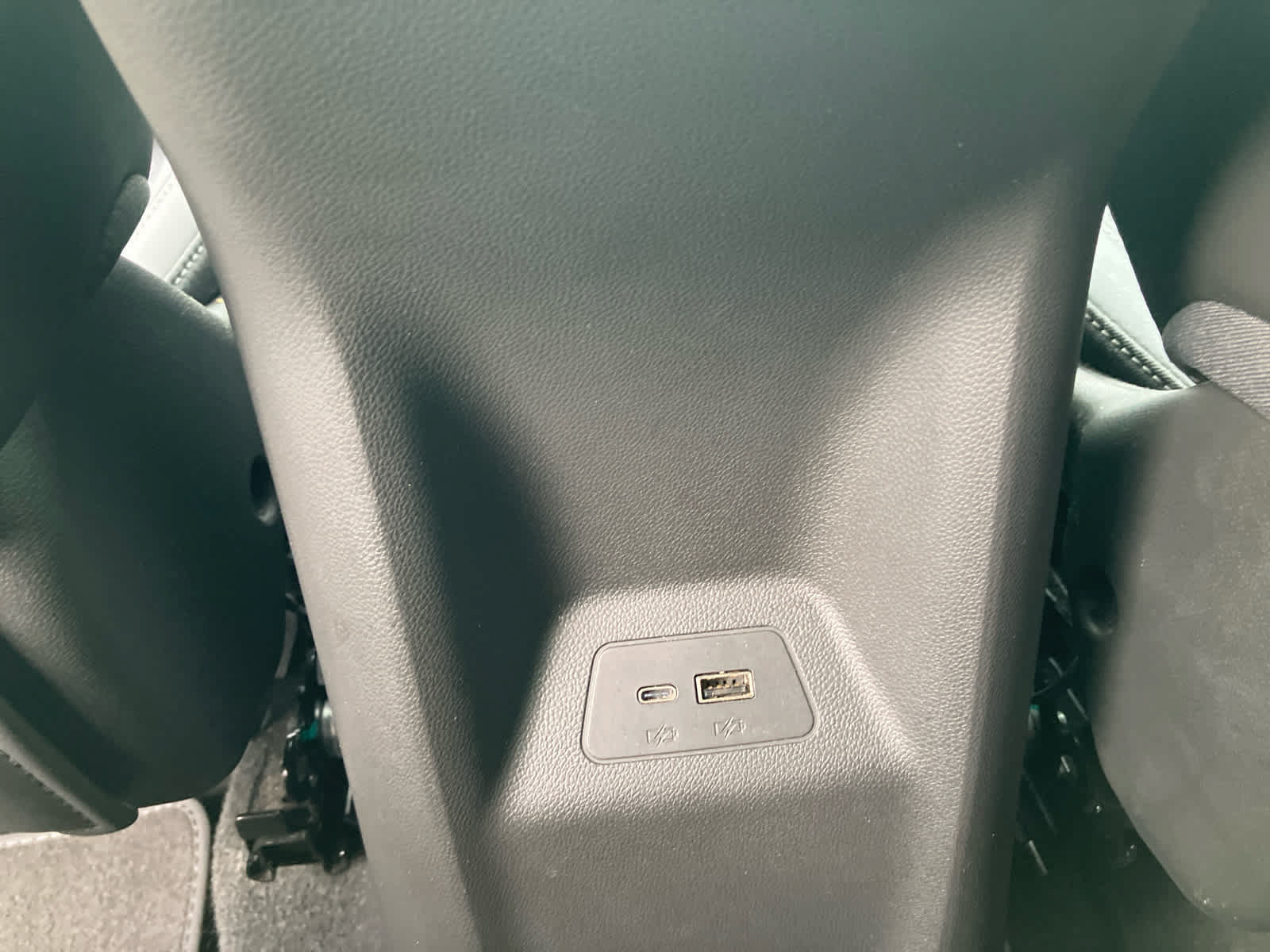 Used 2024 Buick Envision Preferred AWD/4WD image 32