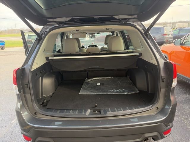 Used 2023 Subaru Forester Premium image 13