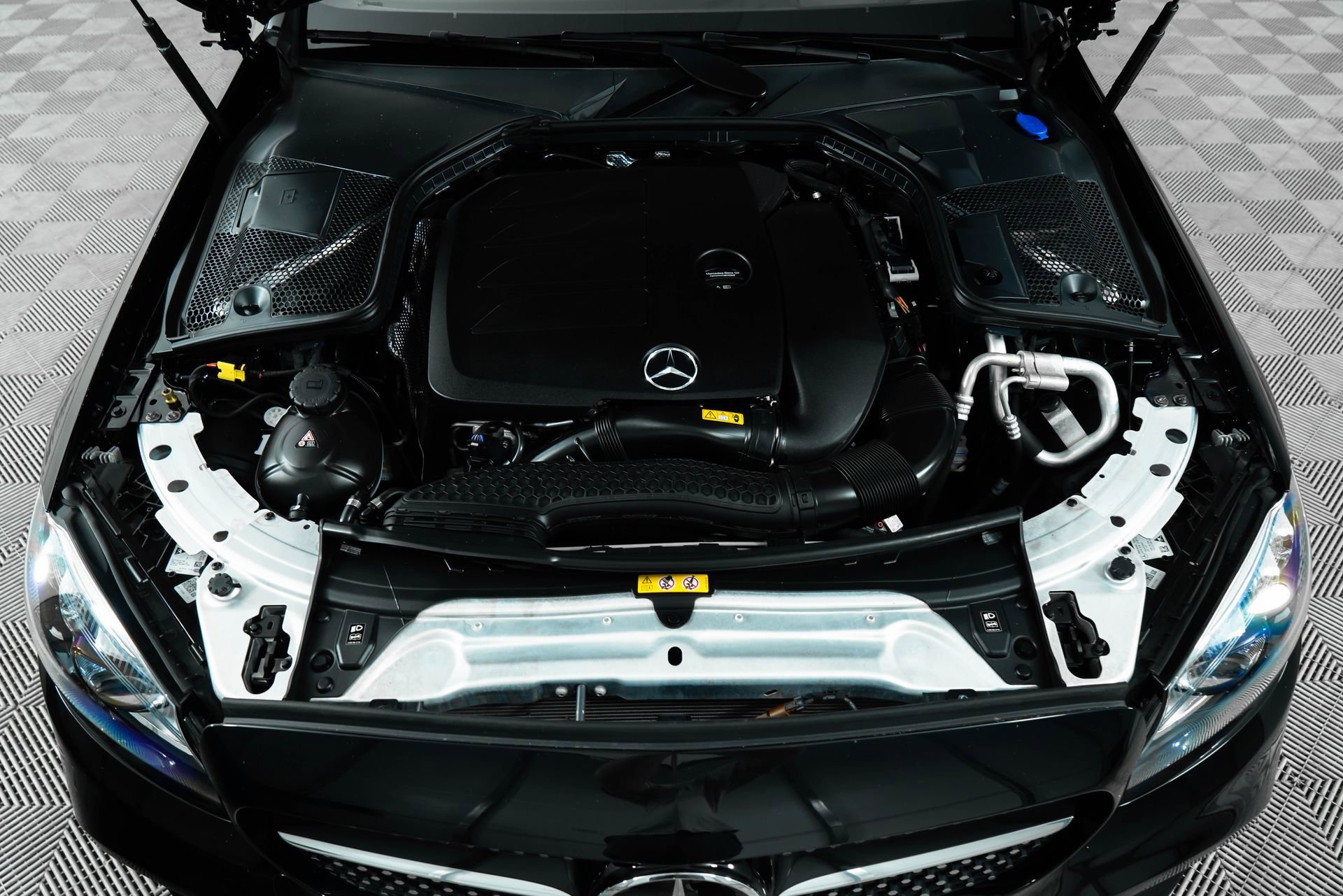 Used 2022 Mercedes-Benz C 300 Cabriolet image 38