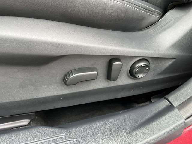 Certified 2025 Subaru Outback Limited AWD/4WD image 16