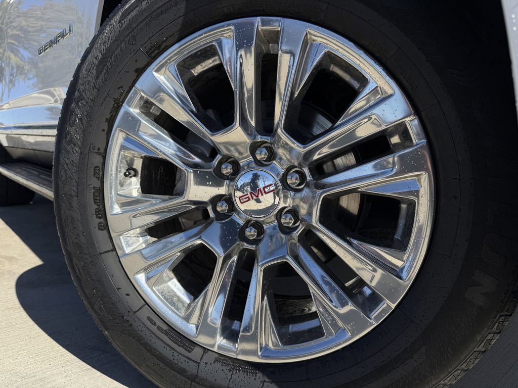 Used 2024 GMC Yukon Denali image 10