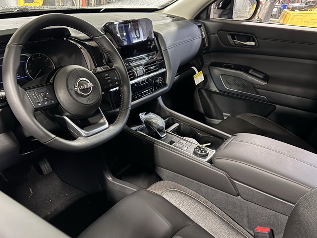 New 2025 Nissan Pathfinder SL image 20