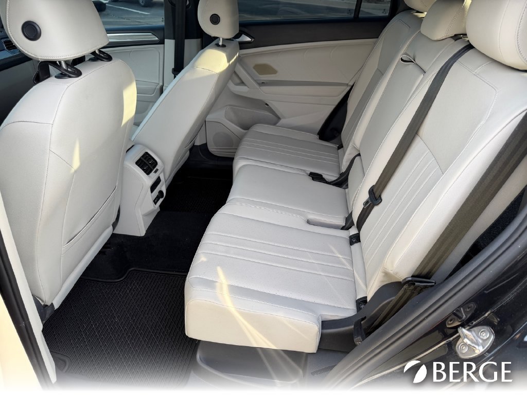 Used 2022 Volkswagen Tiguan SE R-Line AWD/4WD image 25