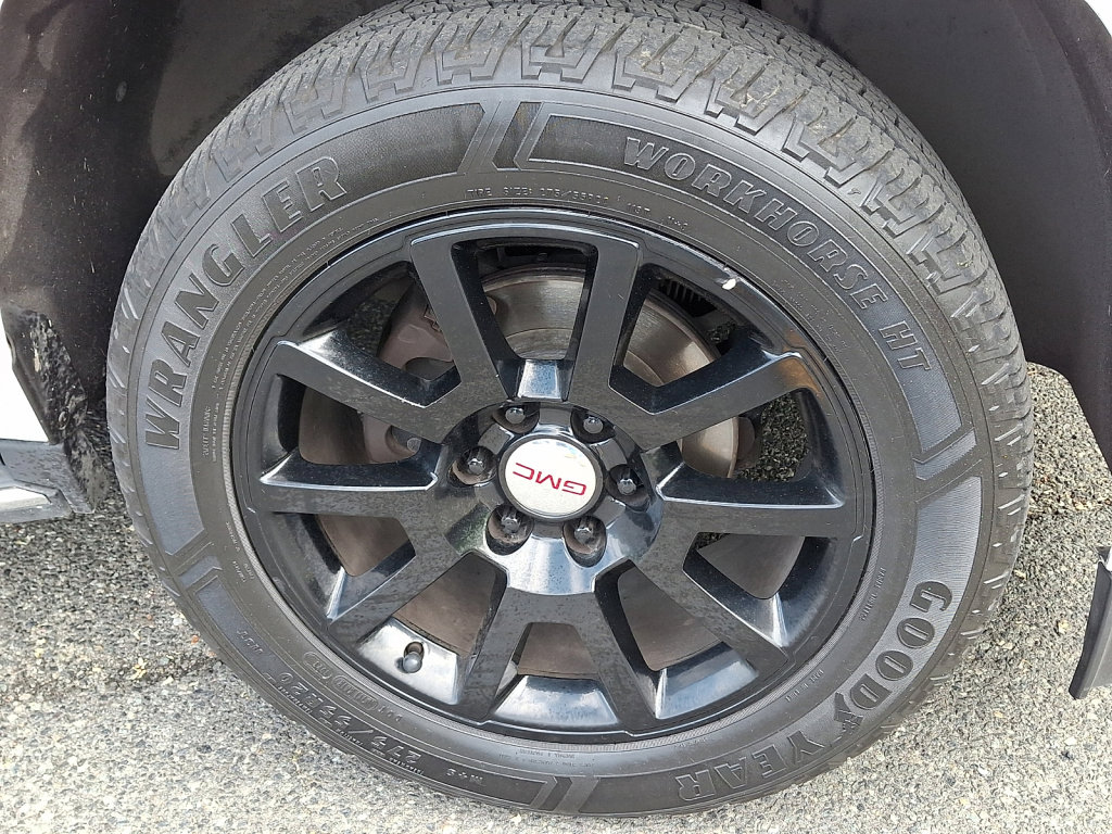Used 2017 GMC Yukon Denali AWD/4WD image 7