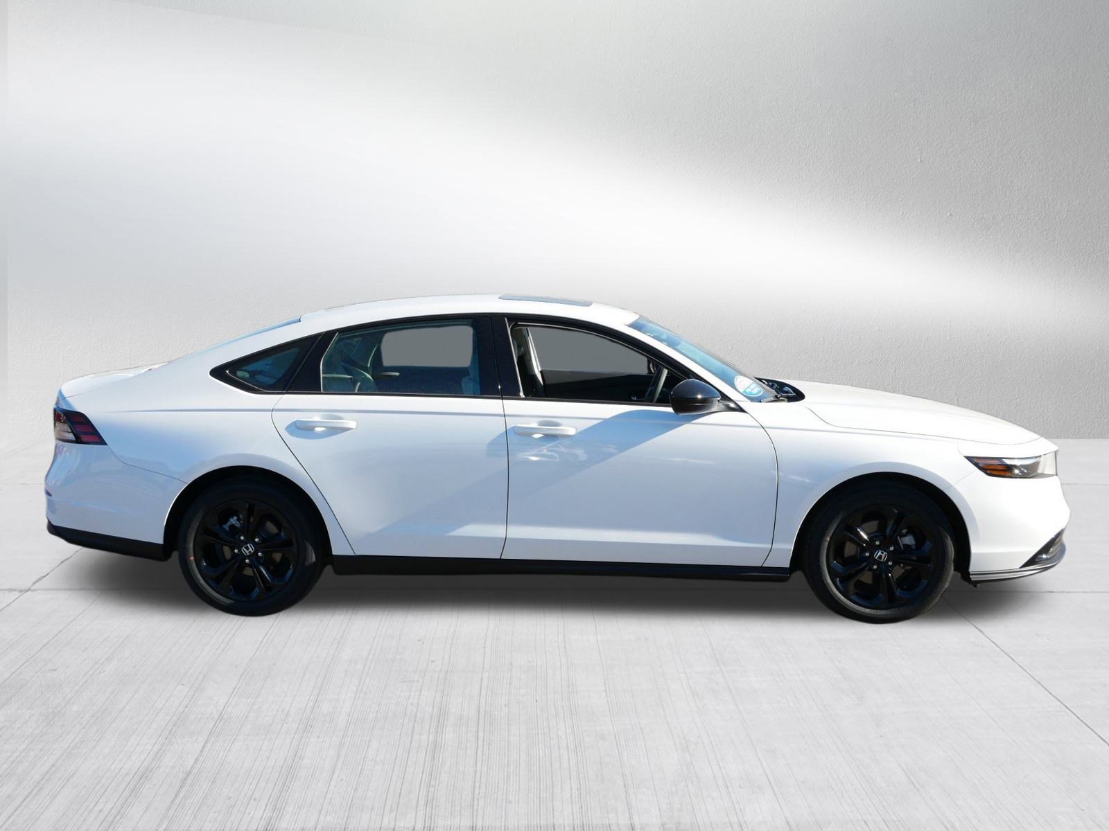 Certified 2025 Honda Accord SE image 8