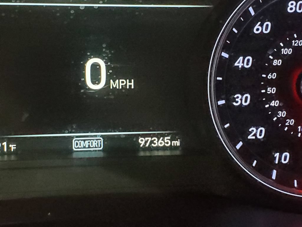 Used 2020 Genesis G70 2.0T AWD/4WD image 30