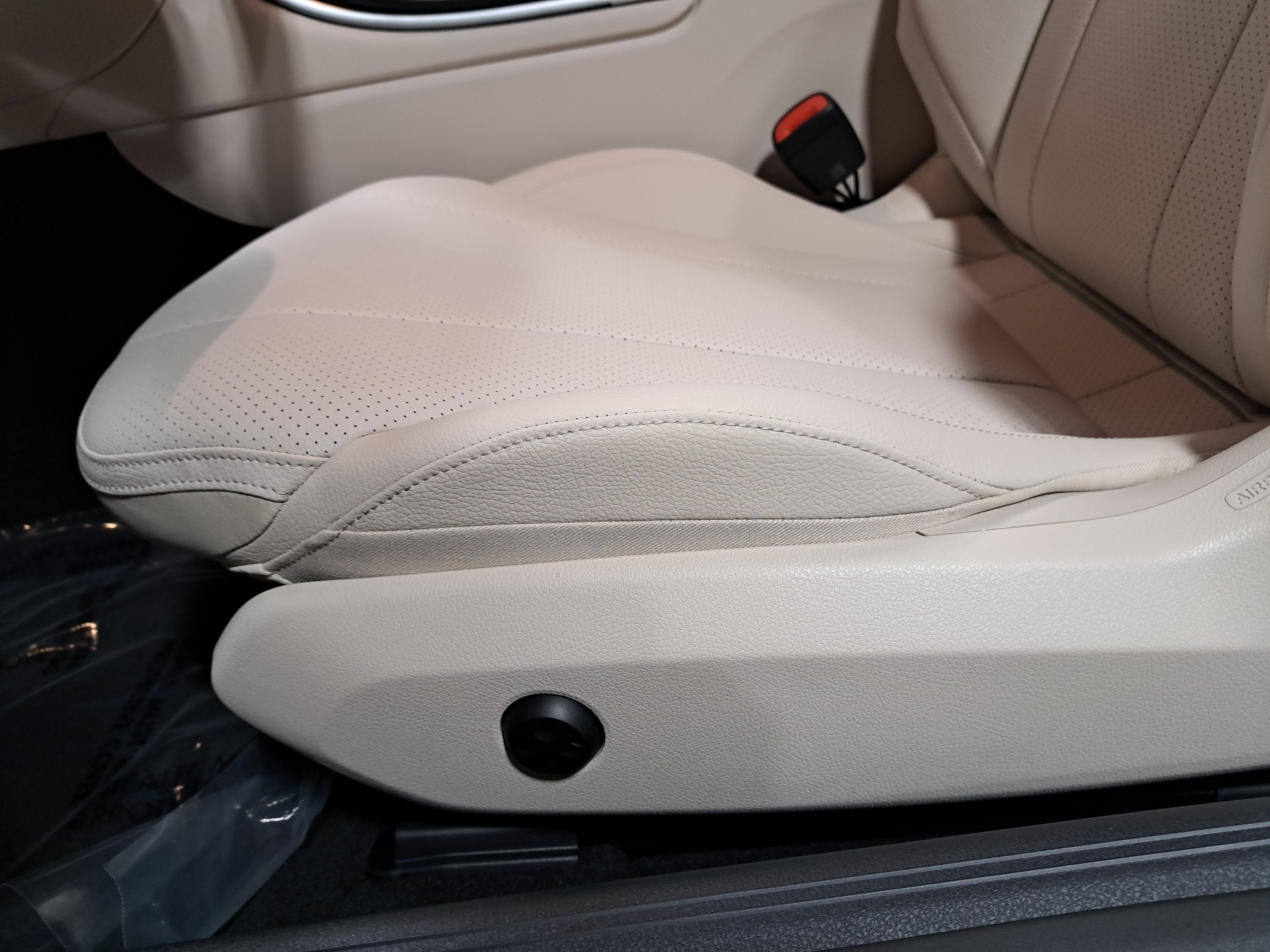 New 2027 Mercedes-Benz CLE 300 4MATIC Cabriolet image 23