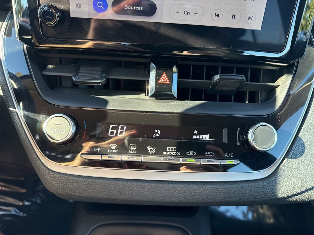 Used 2024 Toyota Corolla LE image 17