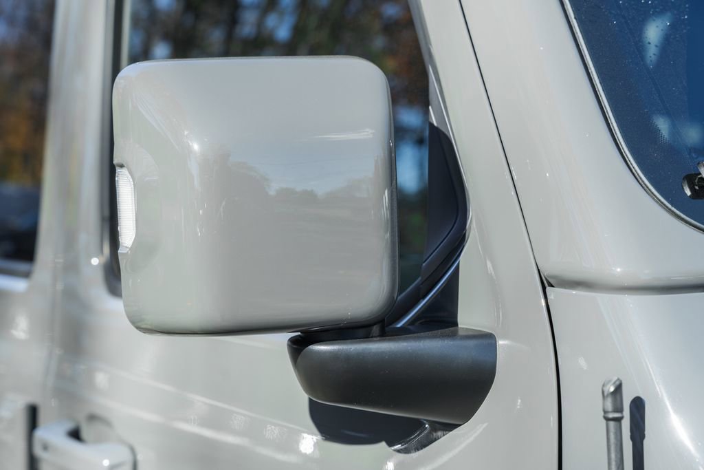 Used 2022 Jeep Wrangler Unlimited Sahara image 14