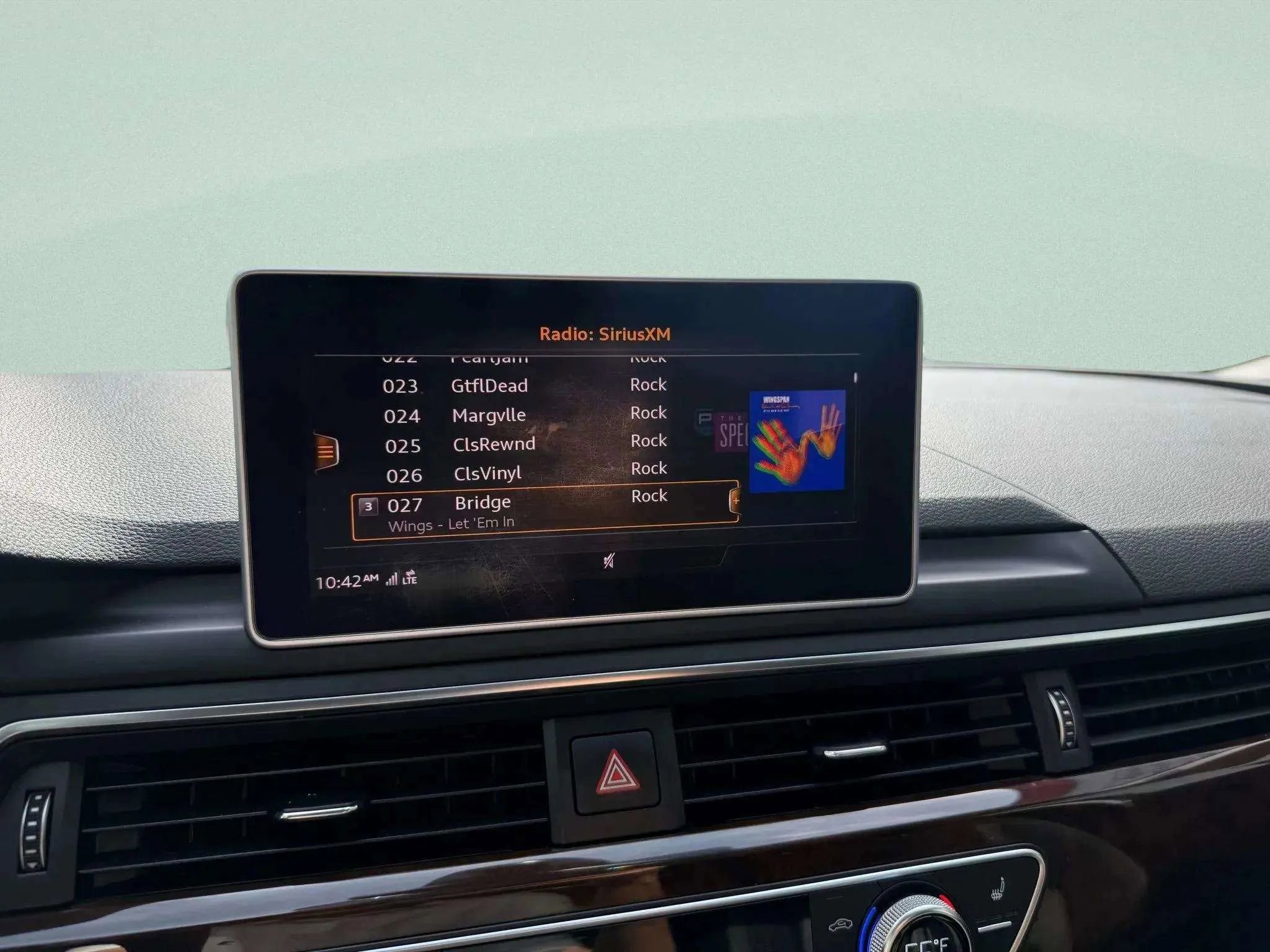 Used 2018 Audi A4 2.0T allroad Prestige w/ Prestige Package image 14