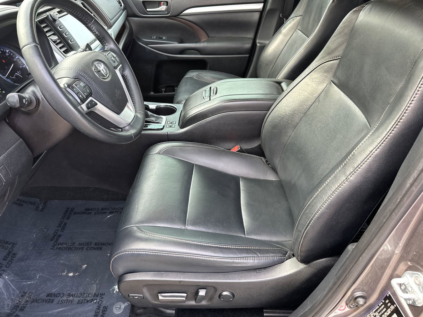 Used 2019 Toyota Highlander XLE image 7