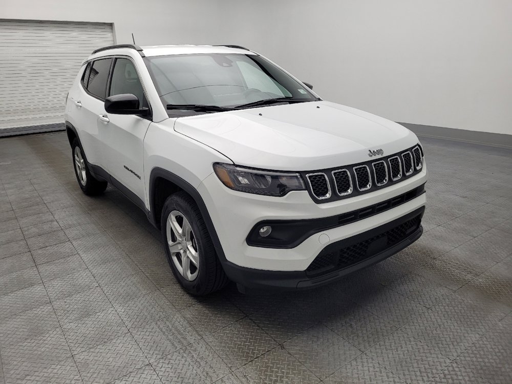 Used 2024 Jeep Compass Latitude image 13