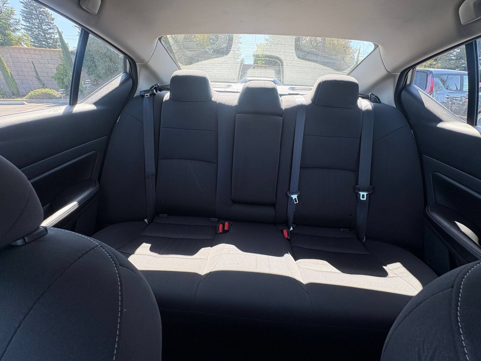 Used 2025 Nissan Altima 2.5 SV FWD image 39