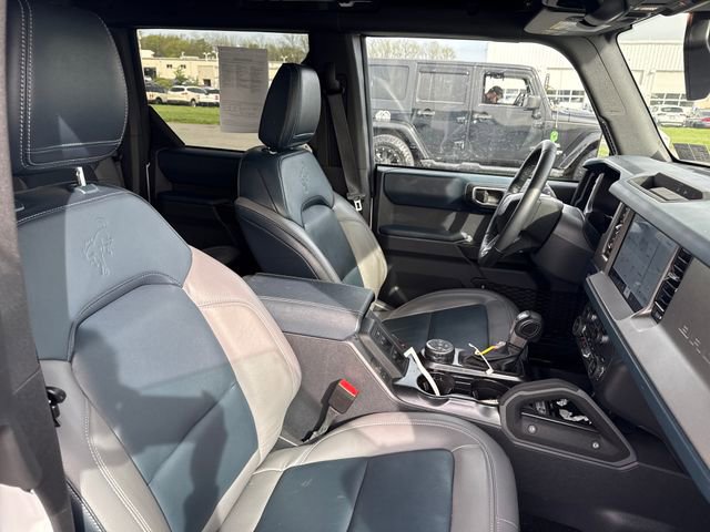Used 2024 Ford Bronco Outer Banks AWD/4WD image 13