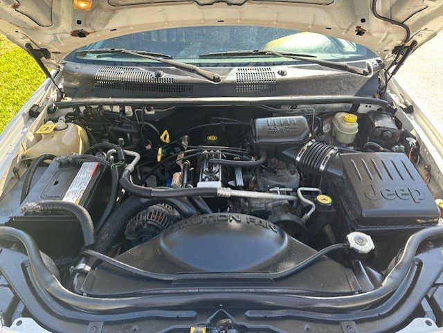 Used 2000 Jeep Grand Cherokee Limited image 8