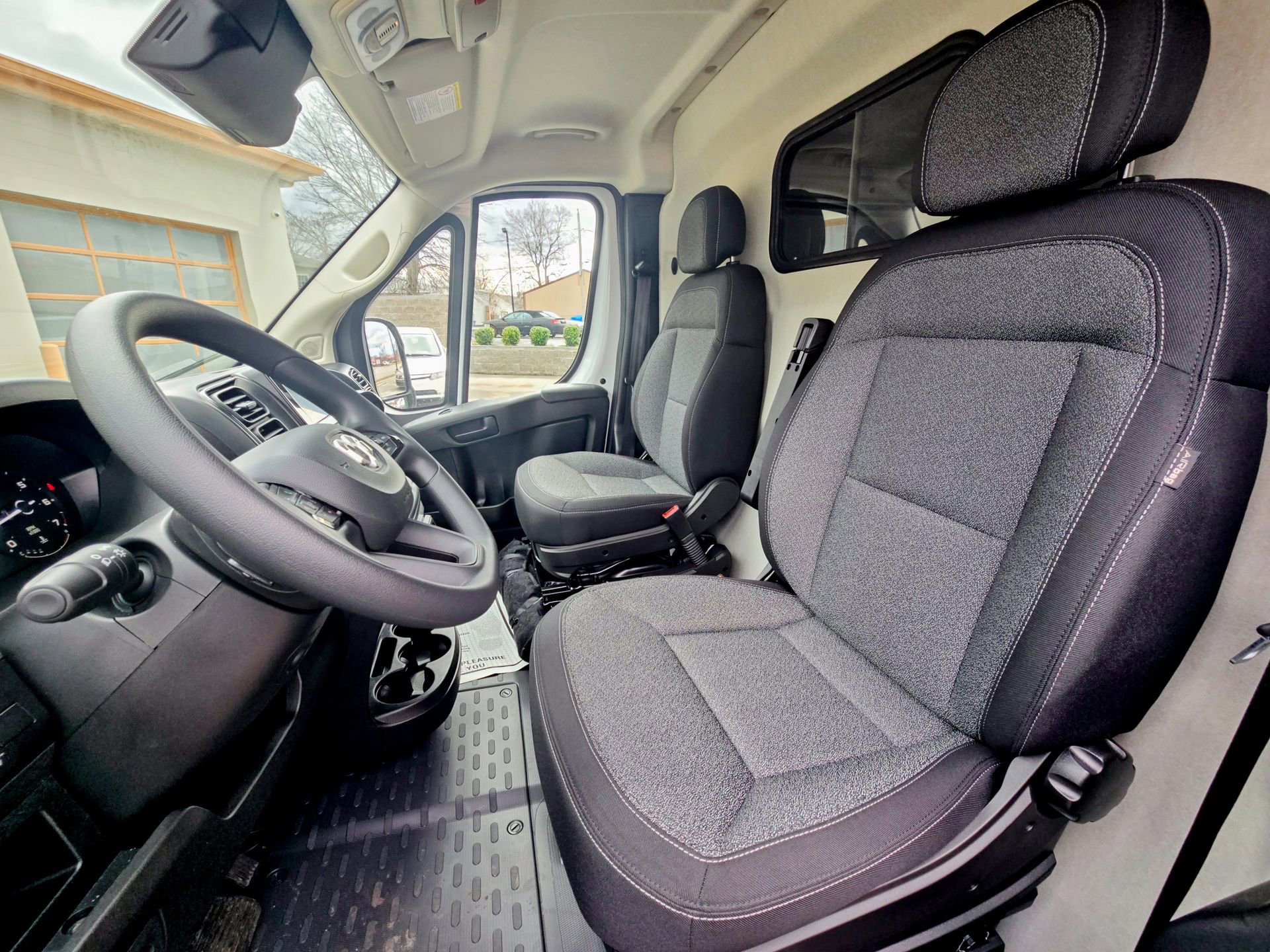 Used 2024 RAM ProMaster 3500 w/ Convenience Group image 17