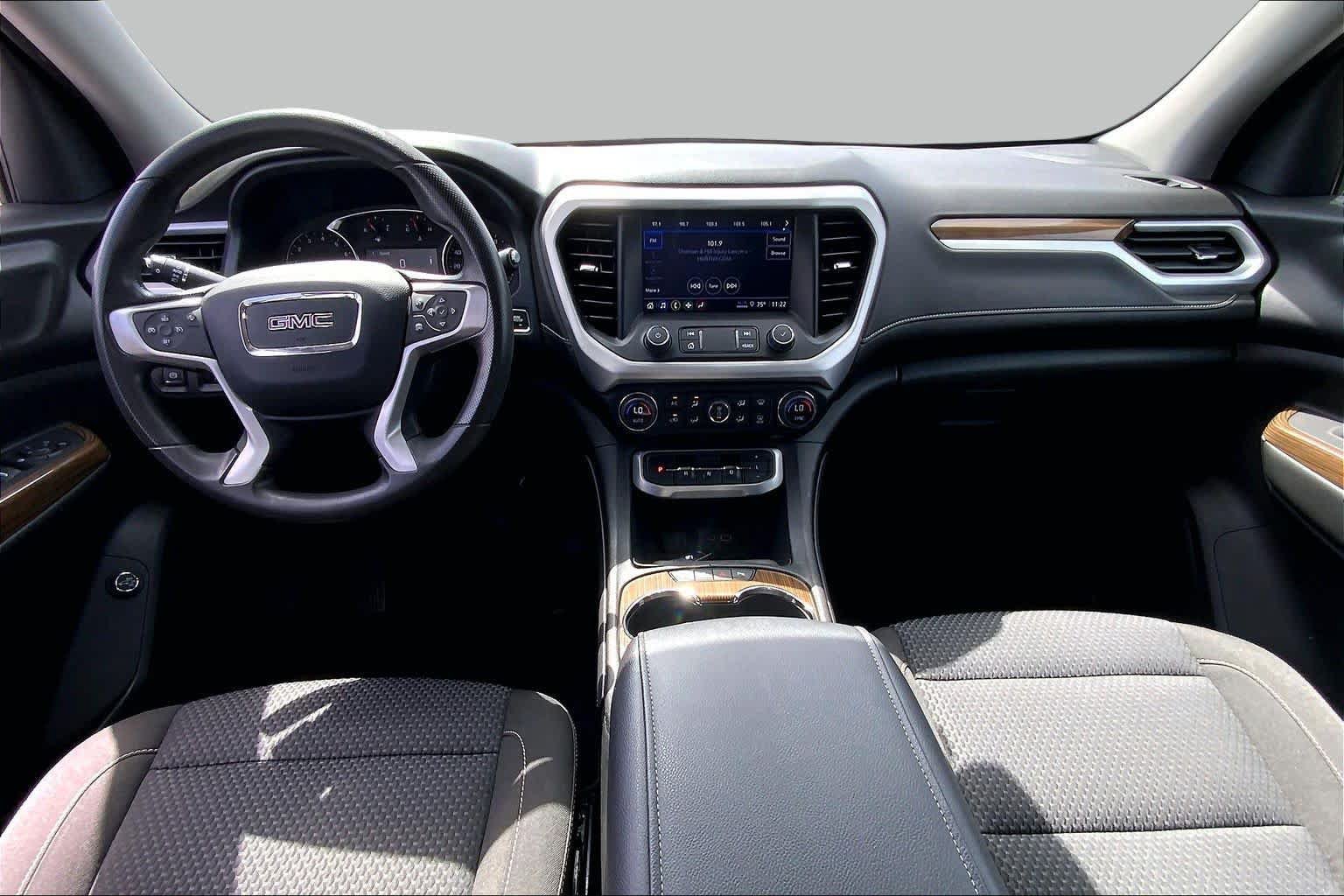 Used 2023 GMC Acadia SLE w/ Driver Convenience Package AWD/4WD image 15