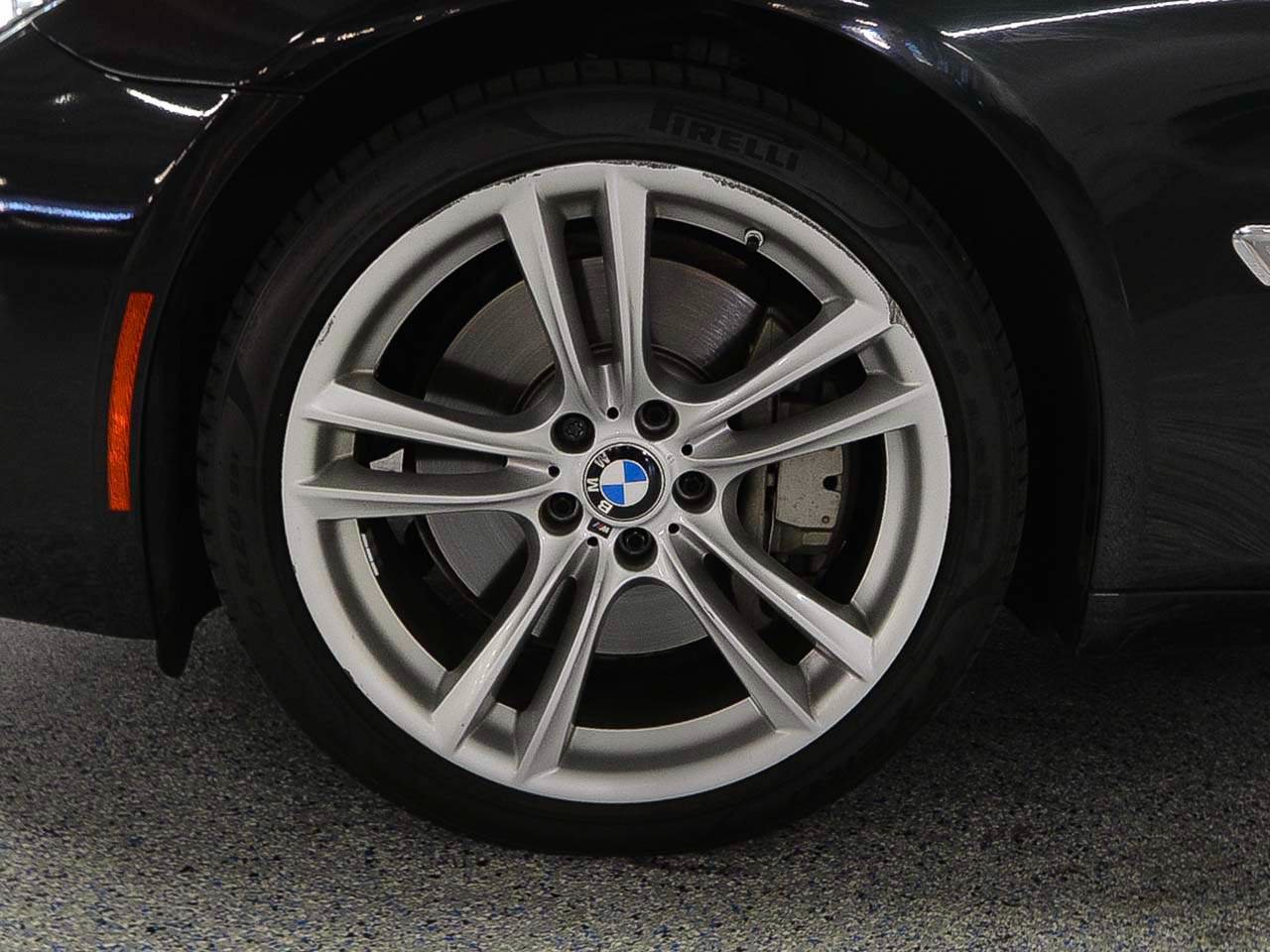 Used 2013 BMW 750i RWD image 6
