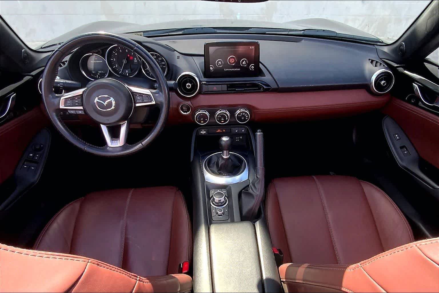 Used 2019 MAZDA MX-5 Miata RF Grand Touring w/ GT-S Package RWD image 10
