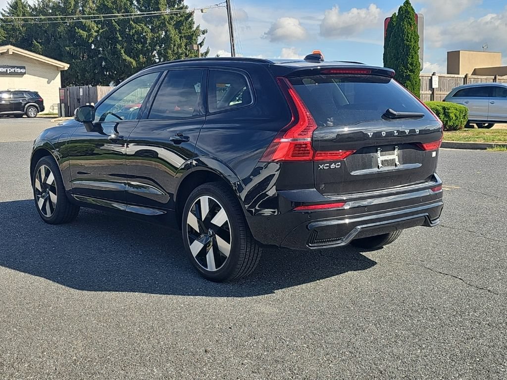 Certified 2024 Volvo XC60 T8 Plus w/ Protection Package Premier AWD/4WD image 15