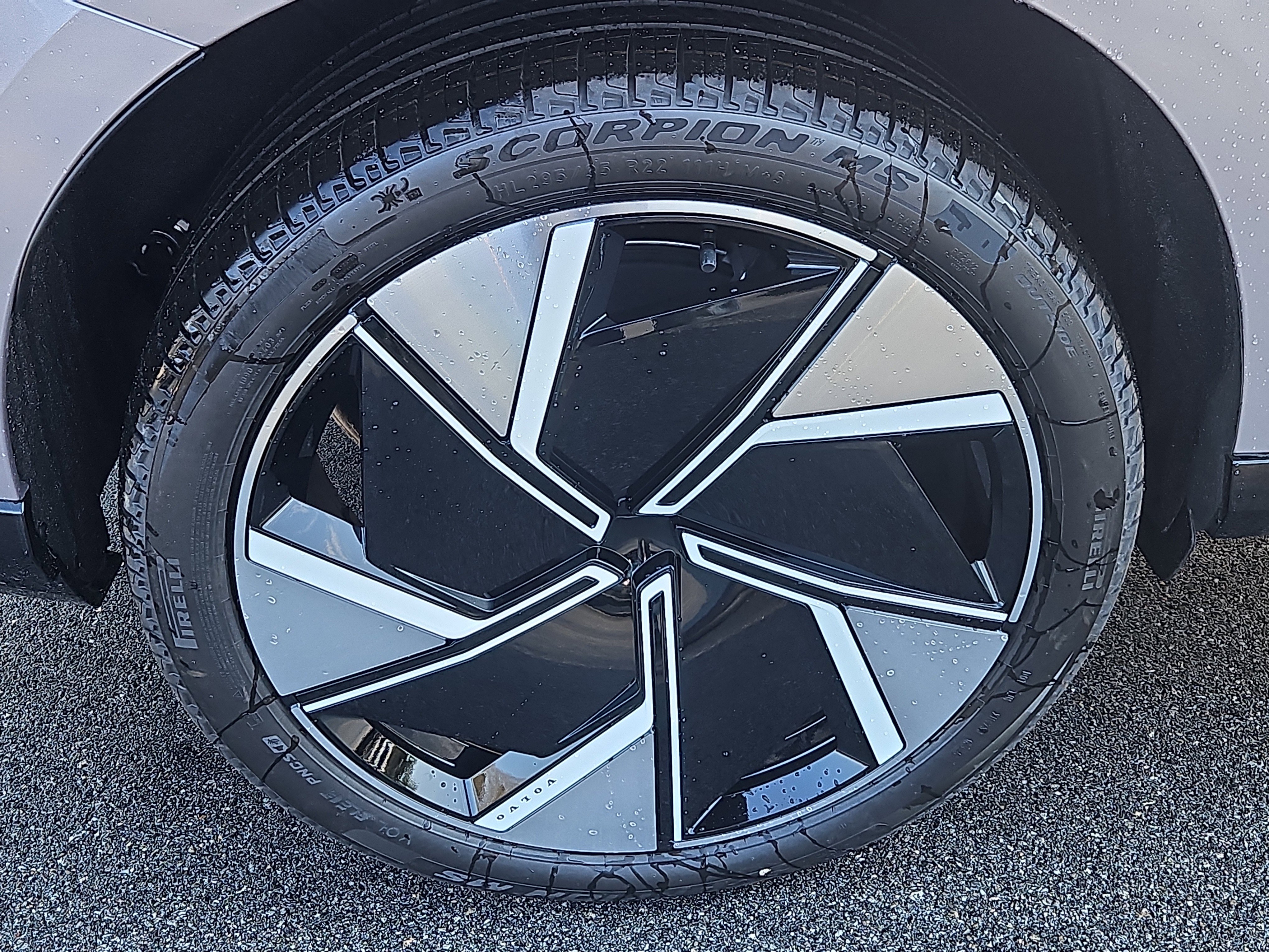 New 2026 Volvo EX90 Ultra image 18