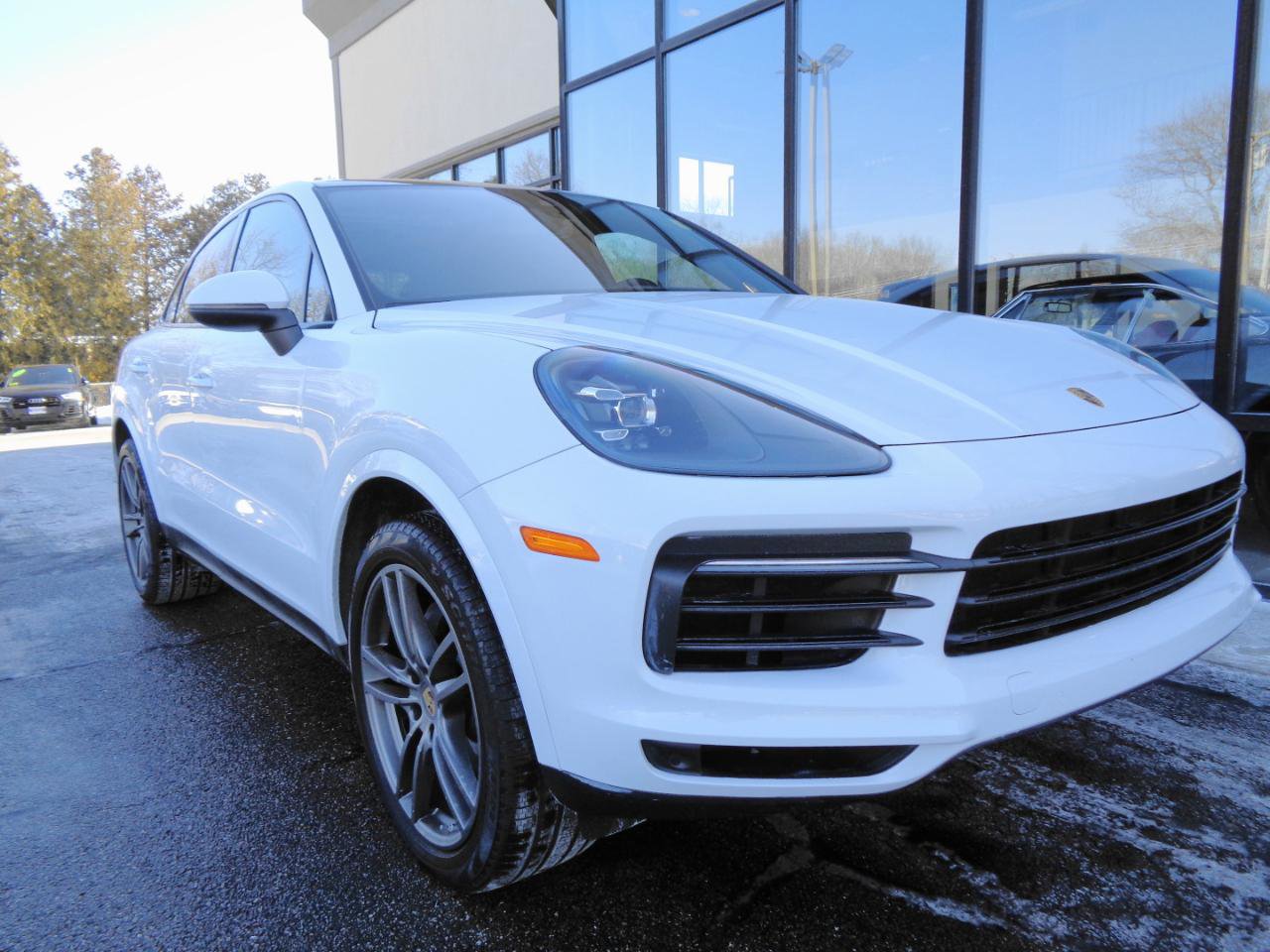 Used 2020 Porsche Cayenne Coupe AWD image 3